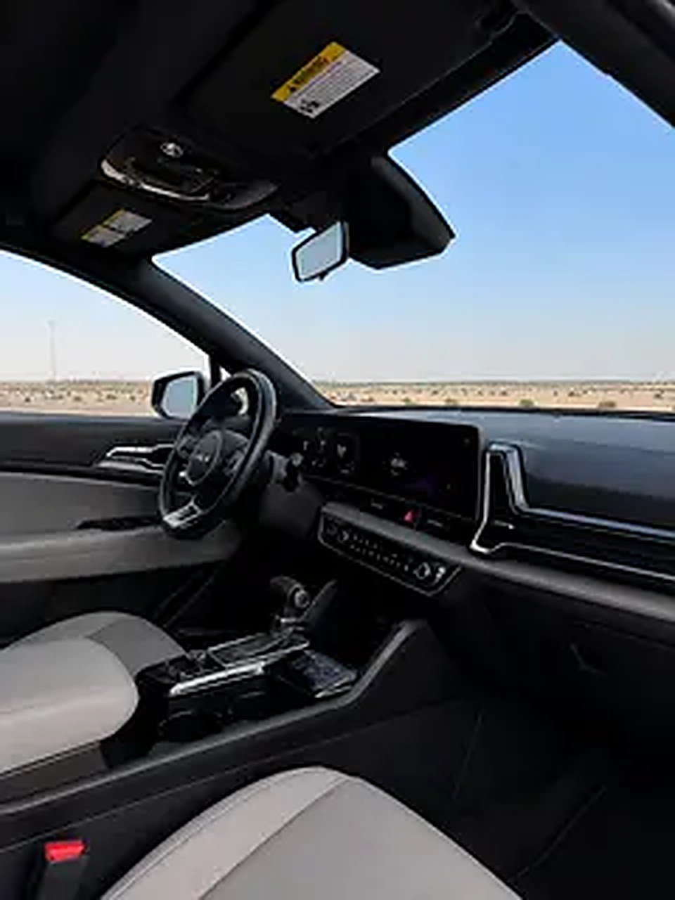 2023 Kia Sportage for Rent in Downtown Dubai photo 4