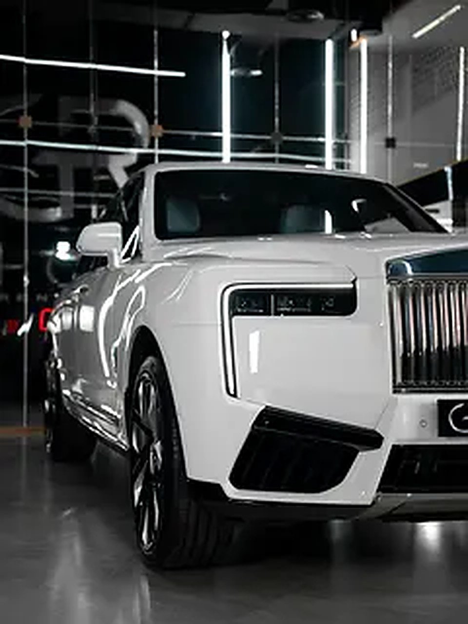 2025 Rolls-Royce Cullinan for Rent in Al Quoz Industrial Area 3 photo 3