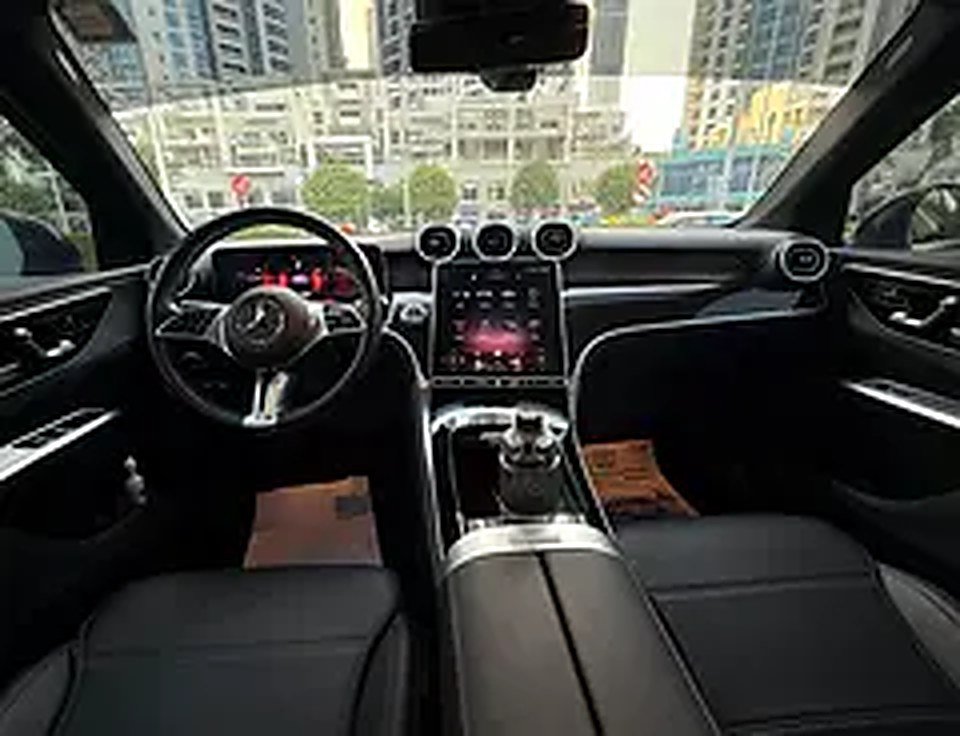 2024 Mercedes-Benz GLC-Class for Rent in Business Bay photo 6