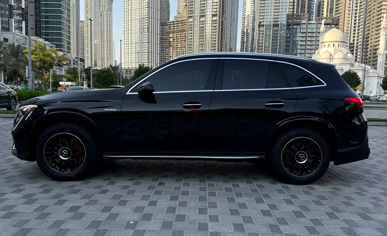 2024 Mercedes-Benz GLC-Class for Rent in Business Bay photo 9