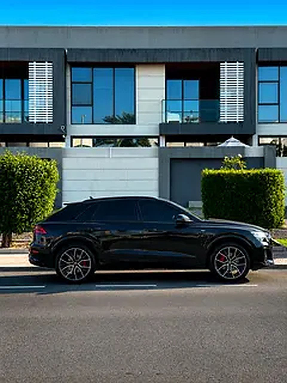 2025 Audi Q8 for Rent in Al Barsha 1 photo 2