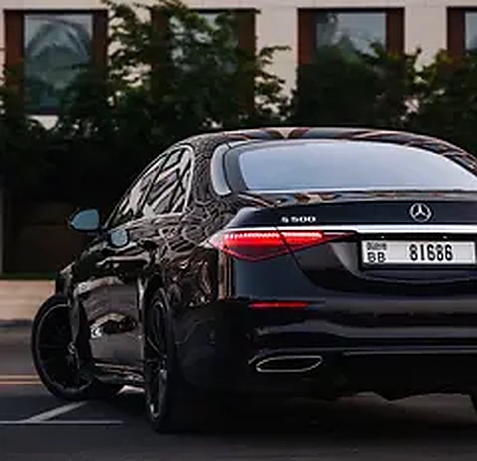 2022 Mercedes-Benz S-Class for Rent in Al Barsha 1 (Black, Automatic, 5 Seater, KLEEMOL) photo 2