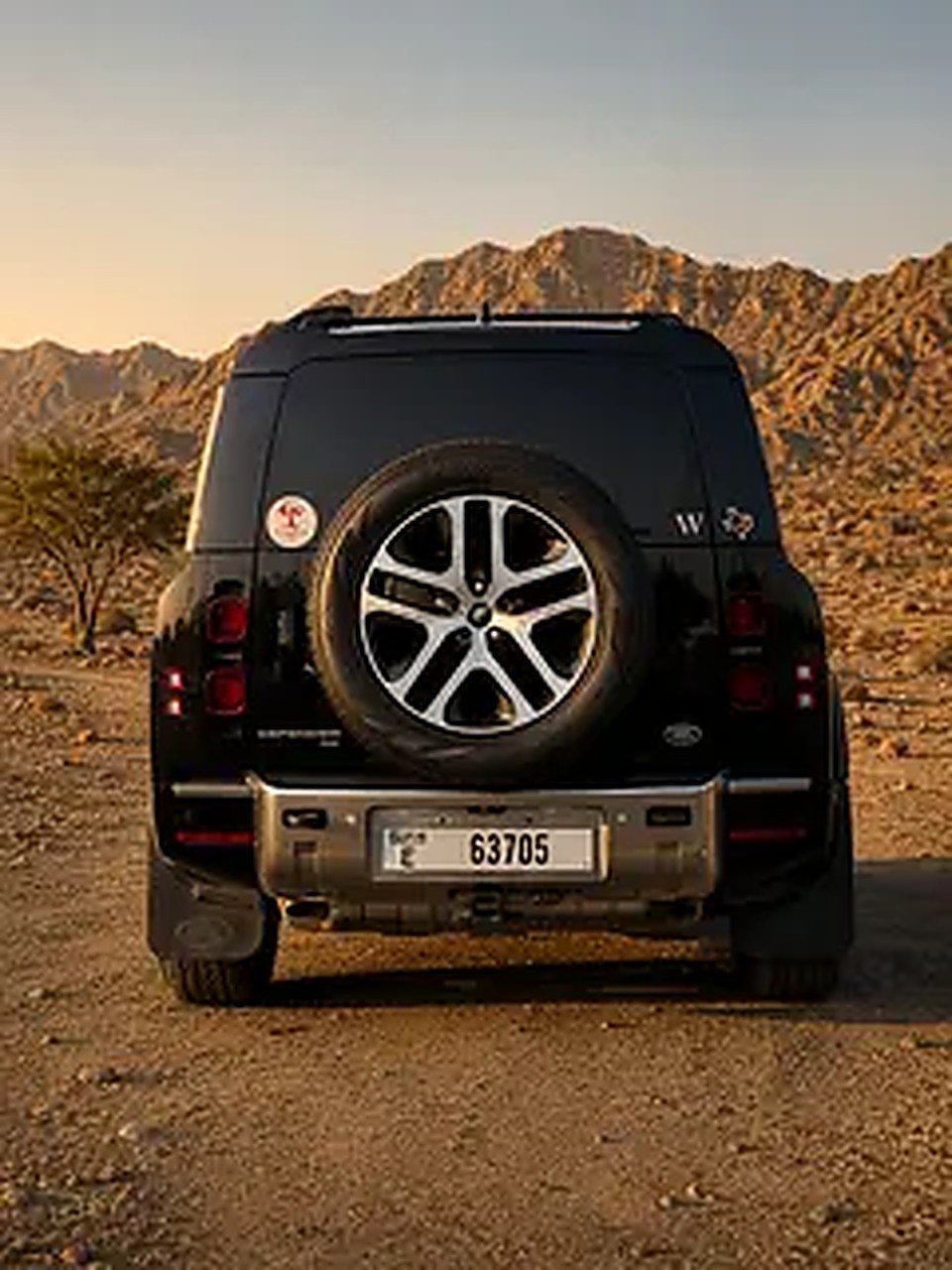 2023 Land Rover Defender for Rent in Al Barsha 1 photo 4