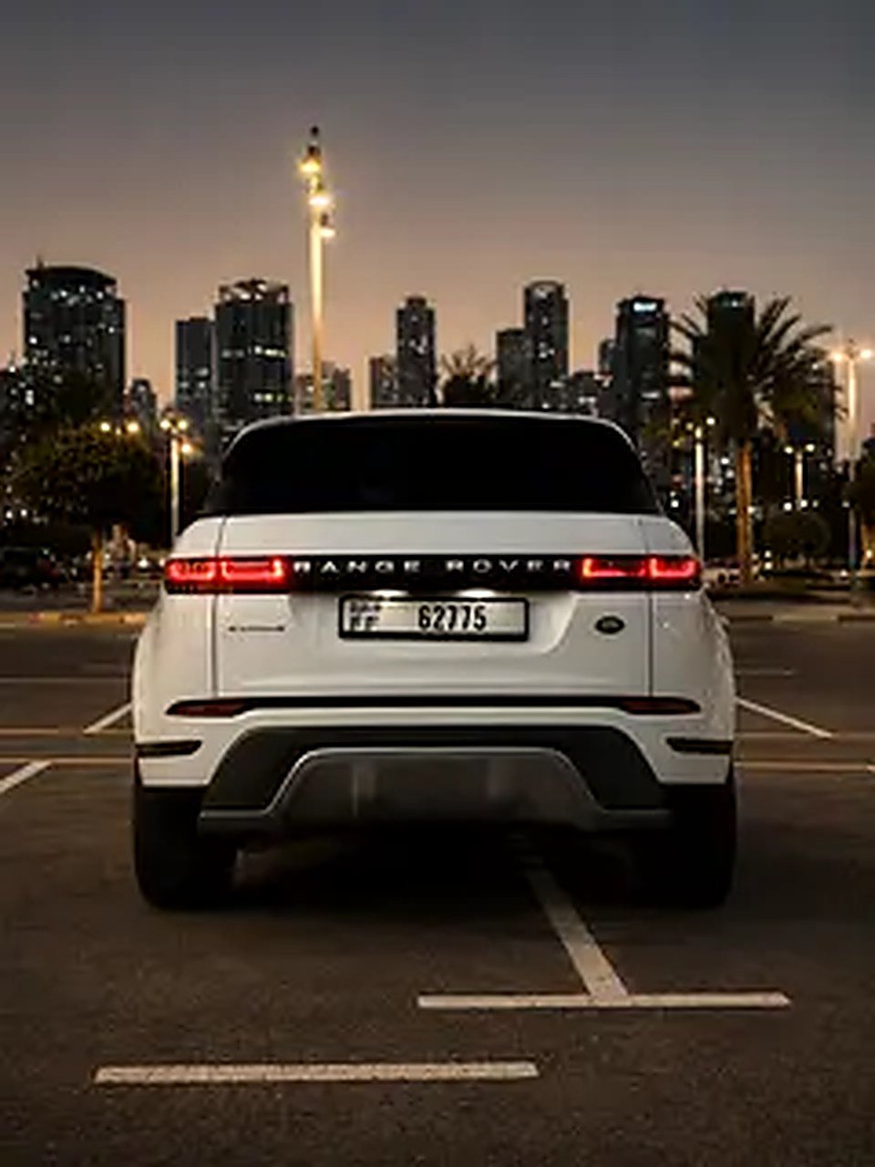 2023 Land Rover Range Rover Evoque for Rent in Al Barsha 1 photo 5