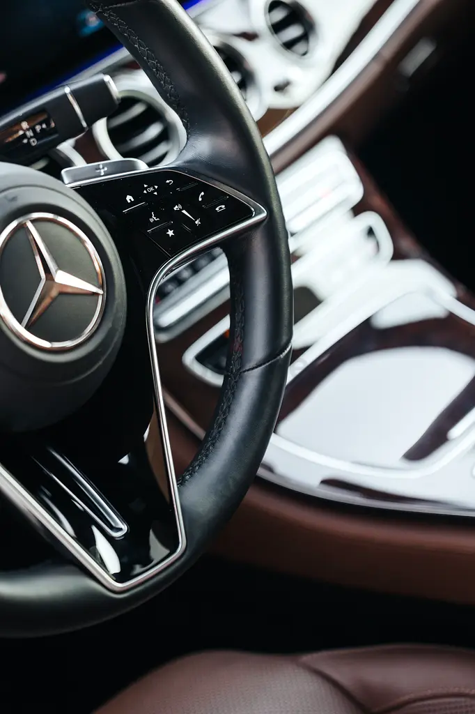 2022 Mercedes-Benz E-Class for Rent in Al Barsha 1 photo 10