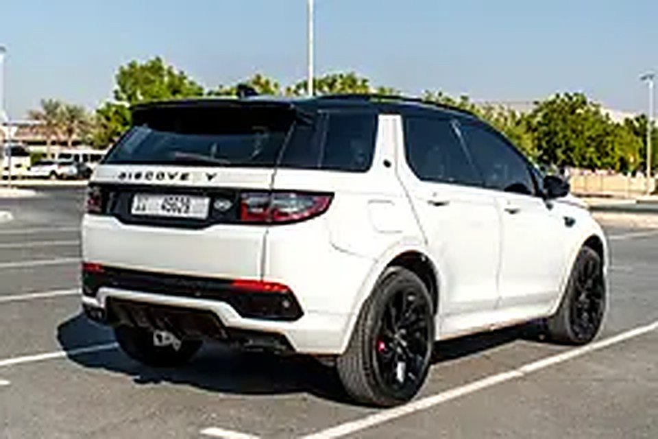 2024 Land Rover Discovery Sport for Rent in Motor City photo 4
