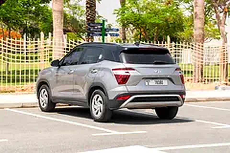 2024 Hyundai Creta for Rent in Motor City photo 4