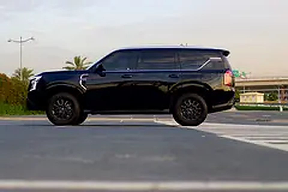 2026 Nissan Patrol for Rent in Port Saeed (Black, Automatic, 8 Seater) photo 4