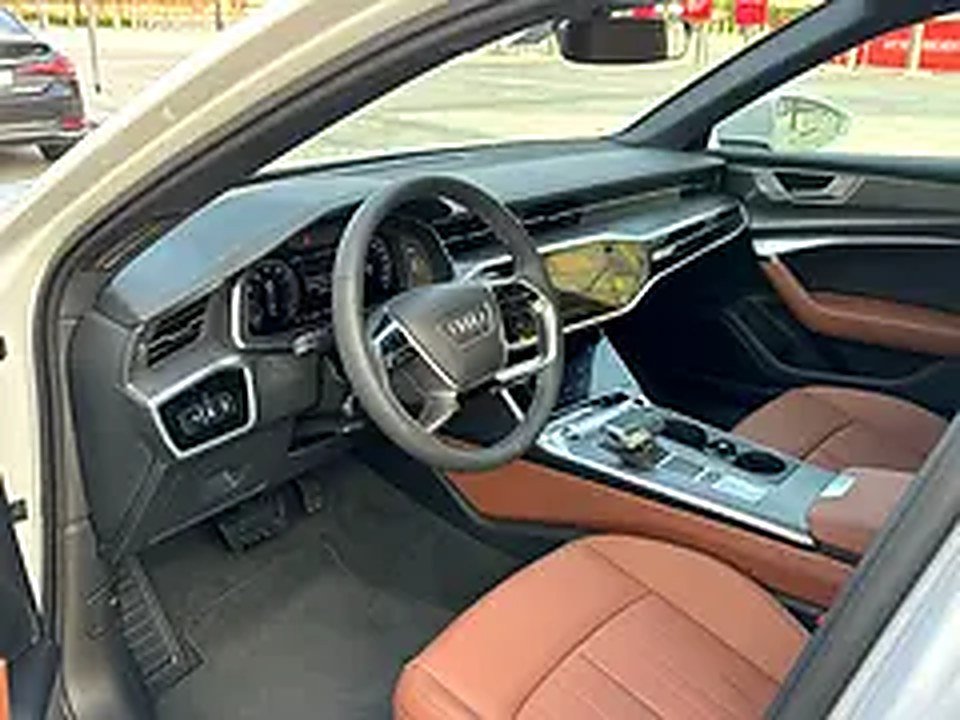 2024 Audi A6 for Rent in Hor Al Anz photo 2
