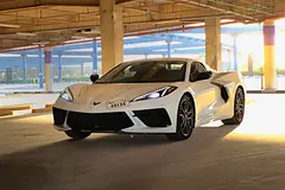2025 Chevrolet Corvette for Rent in Business Bay (White) photo 4