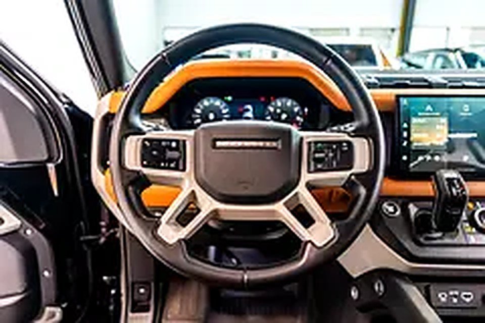 2024 Land Rover Defender for Rent in Al Quoz 1 photo 4