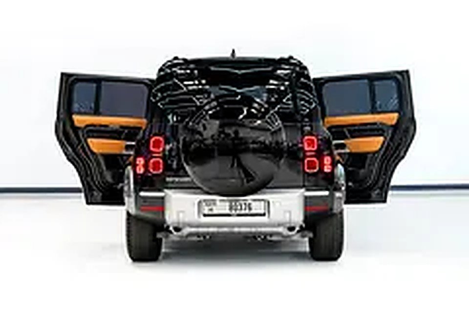 2024 Land Rover Defender for Rent in Al Quoz 1 photo 6