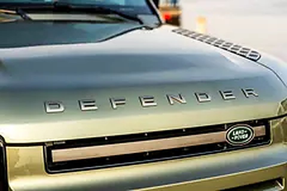 2025 Land Rover Defender for Rent in Al Quoz 1 photo 5