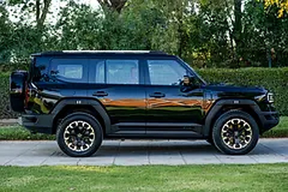 2026 Jetour G700 for Rent in Al Quoz 1 (Black, Automatic, 7 Seater, THE PUPIL) photo 3