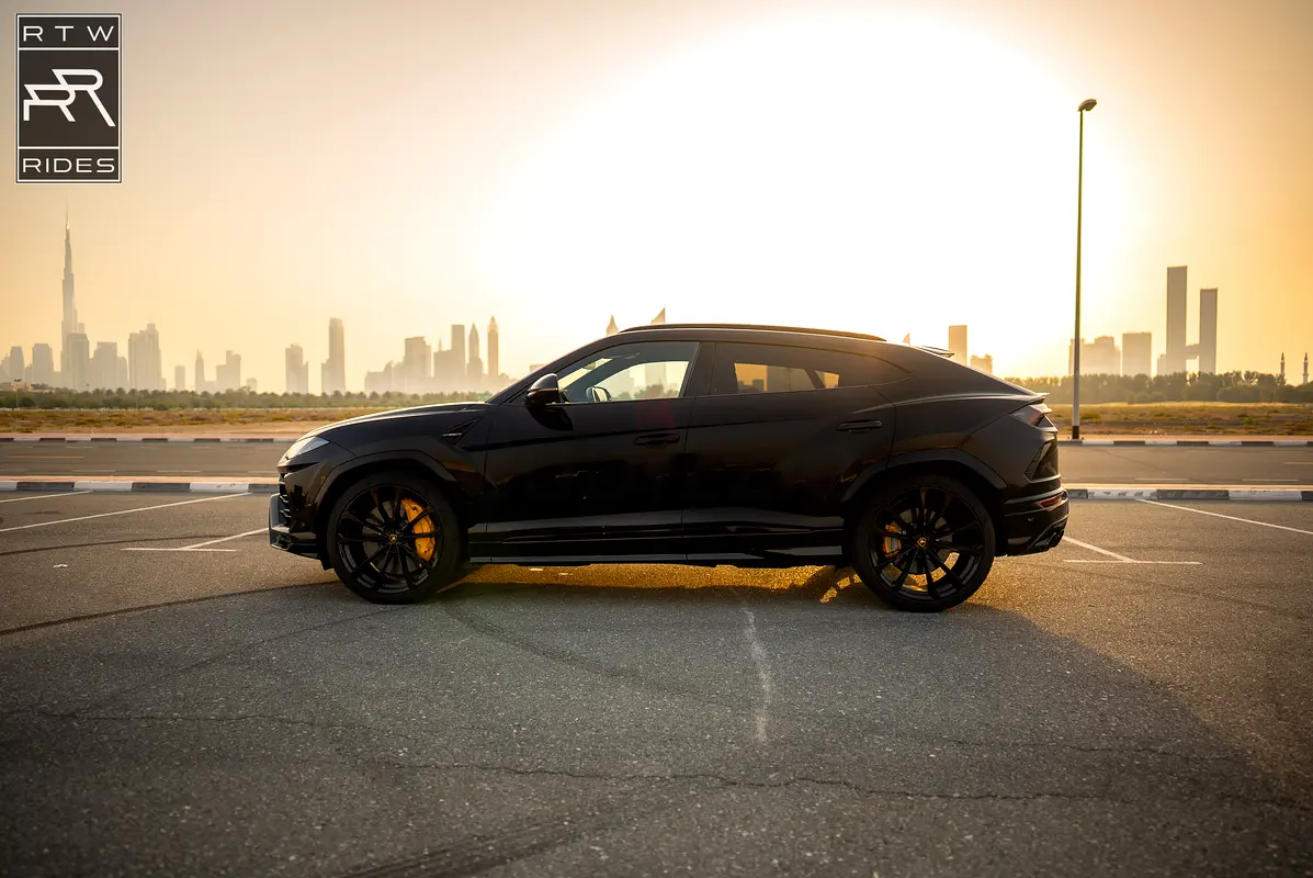 2022 Lamborghini Urus for Rent in Dubai Marina photo 3