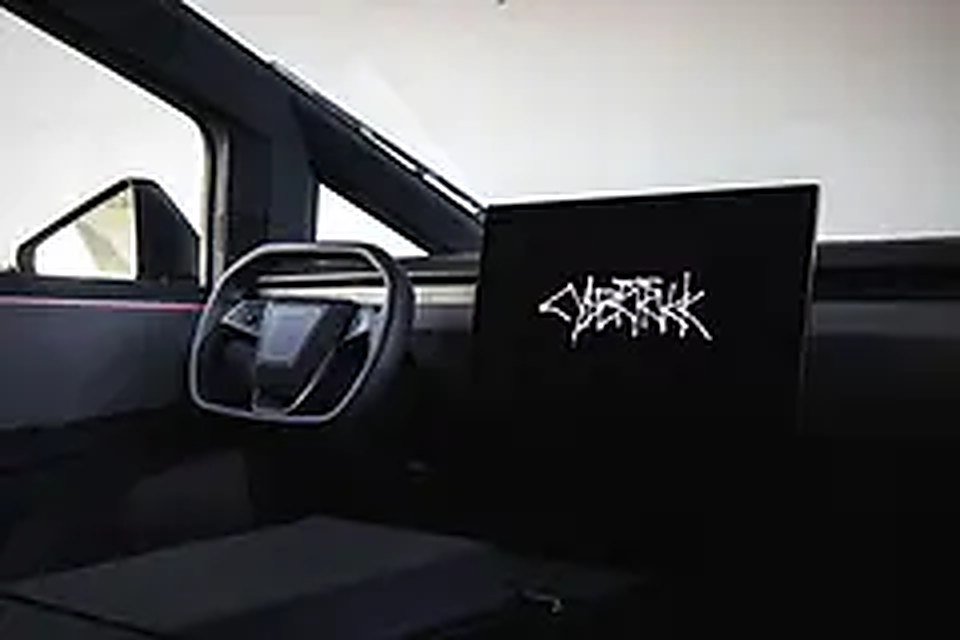 2024 Tesla Cybertruck for Rent in Al Quoz 3 photo 6