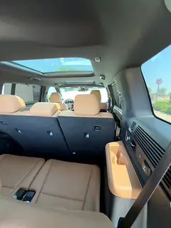 Hire 2025 Hyundai Santa Fe in Palm Jumeirah — No-Deposit Options Available photo 5