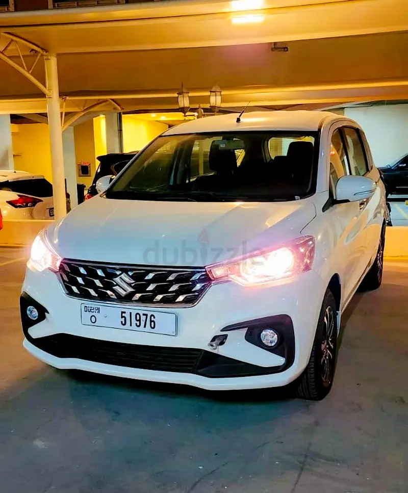 Minivan Seven Seaters,588-/AED Per Week rental in Nad Al Hamar, Dubai