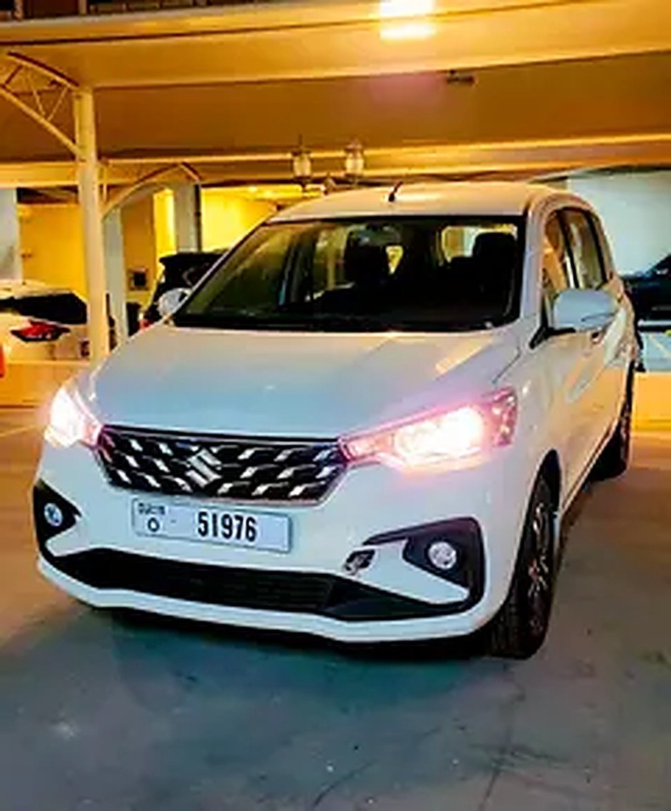 Minivan Seven Seaters,588-/AED Per Week rental in Nad Al Hamar, Dubai