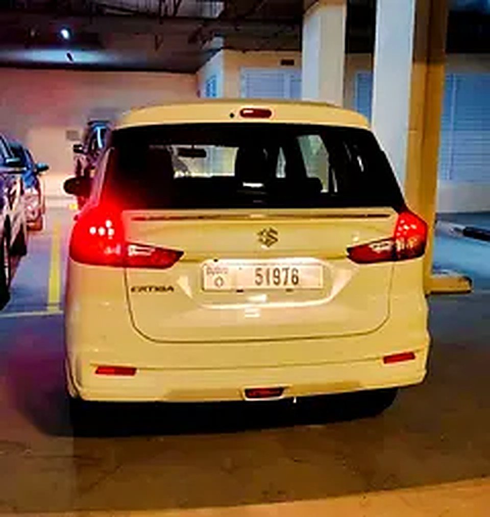 Minivan Seven Seaters,588-/AED Per Week photo 5