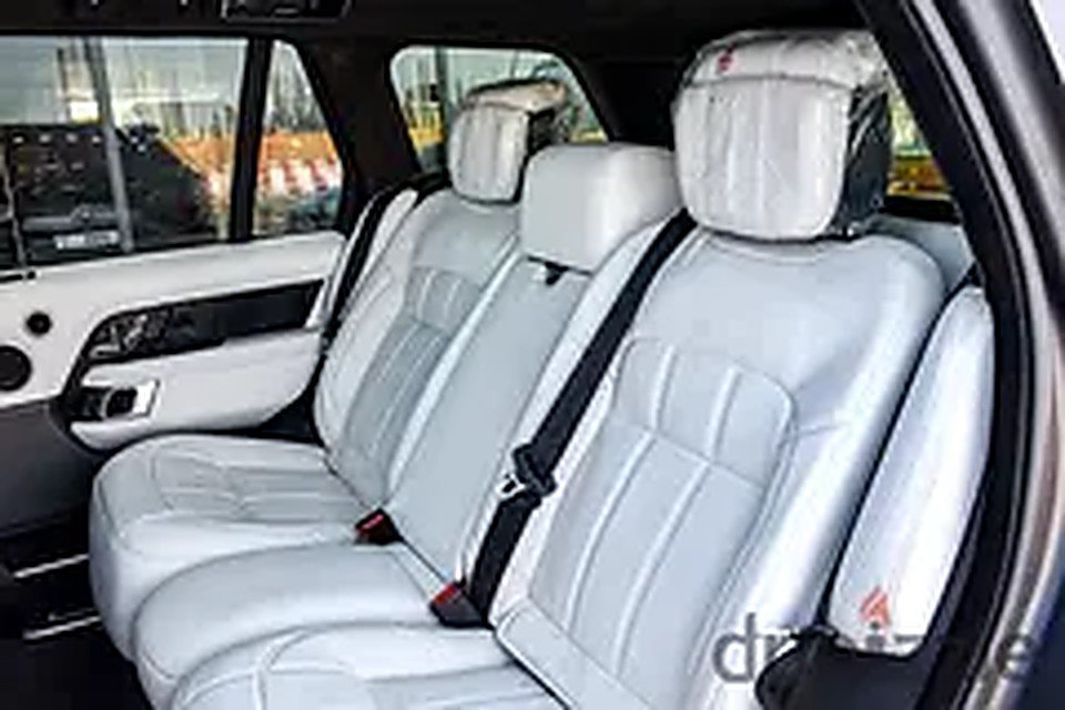 2021 Land Rover Range Rover for Rent in Al Jaddaf photo 6
