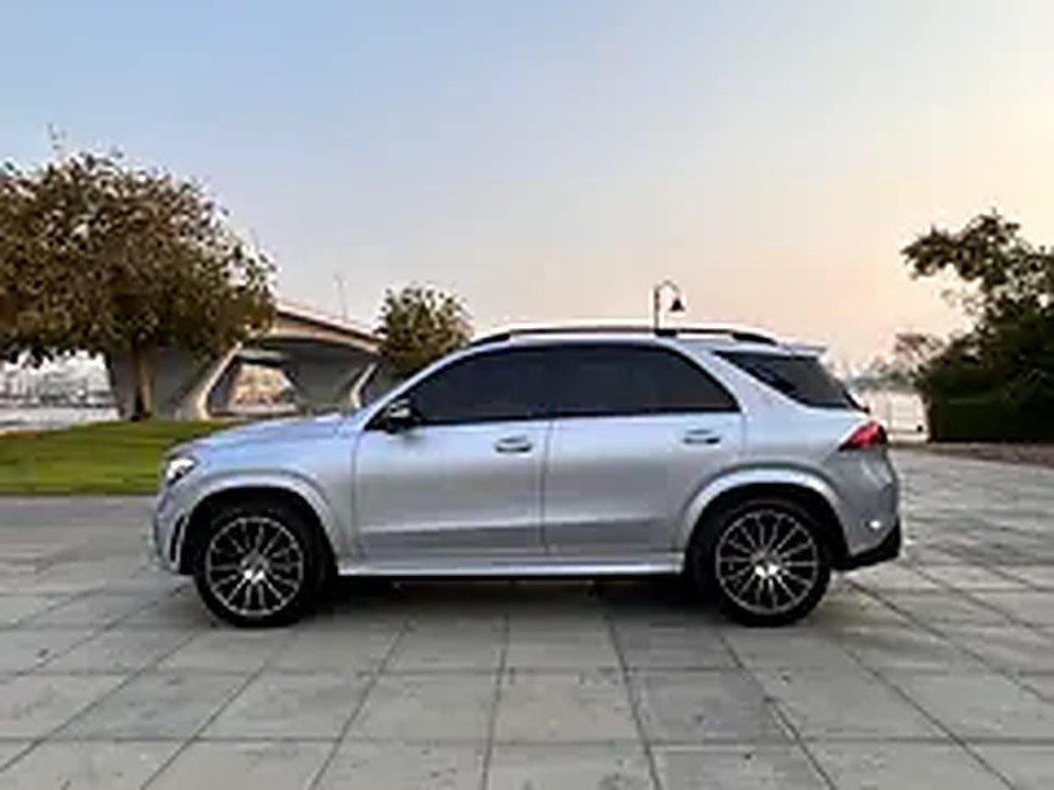 2023 Mercedes-Benz GLE-Class for Rent in Palm Jumeirah photo 4