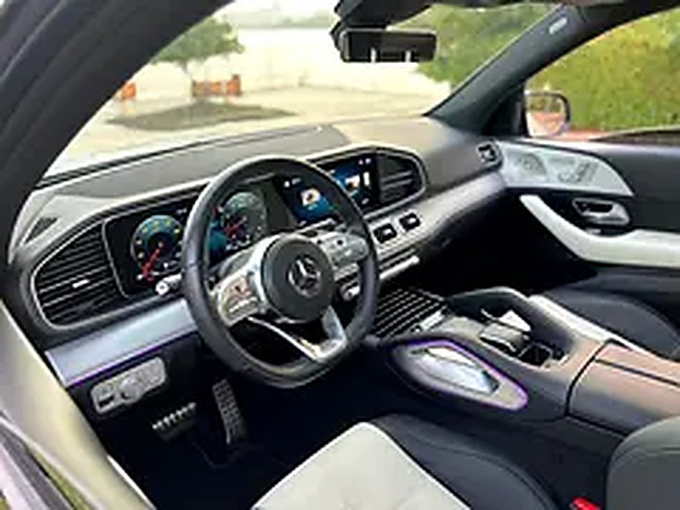 2023 Mercedes-Benz GLE-Class for Rent in Palm Jumeirah photo 6