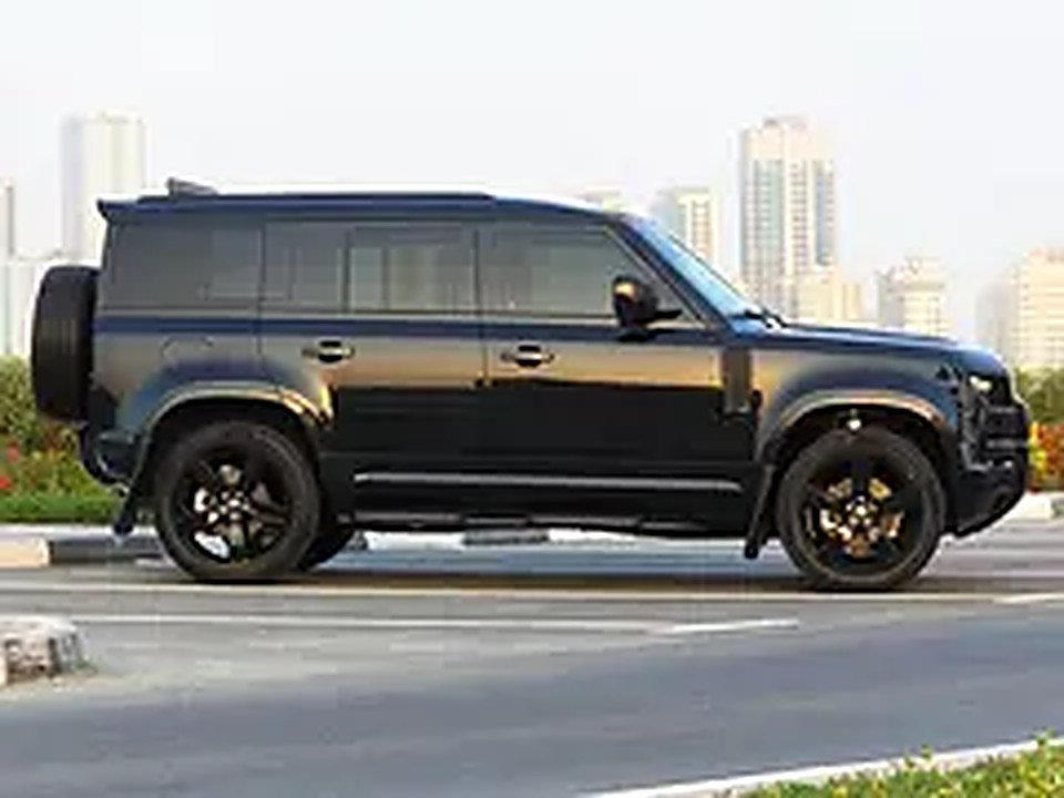 2025 Land Rover Defender for Rent in Al Mamzar Front photo 4