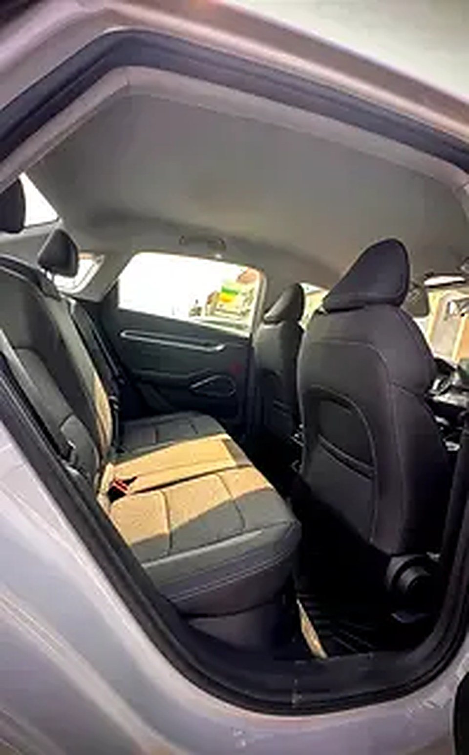 Model Geely photo 4