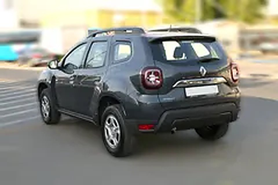 2023 Renault Duster for Rent in Al Jaddaf photo 4