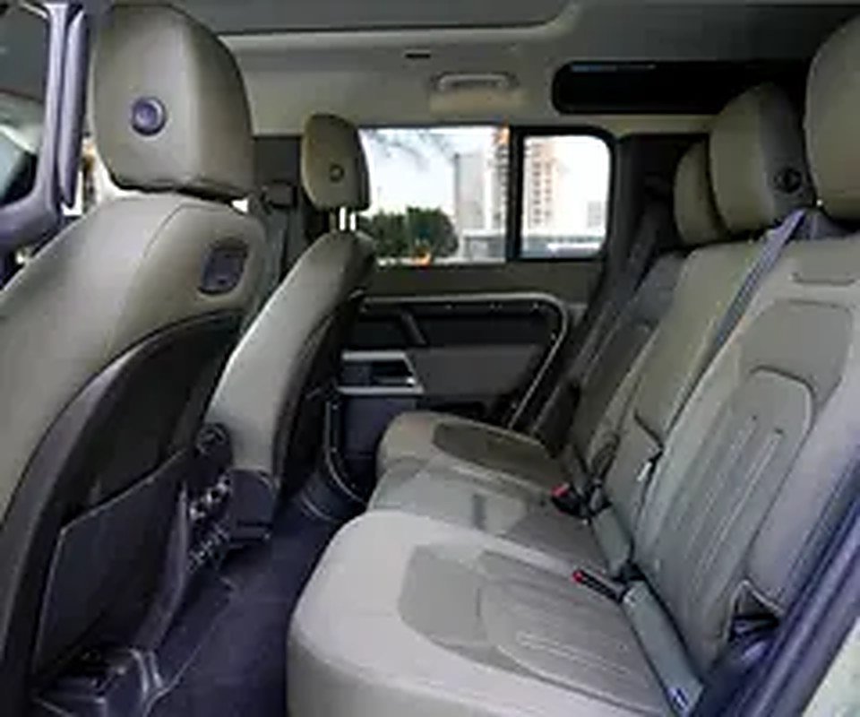 2020 Land Rover Defender for Rent in Dubai World Trade Centre (DWTC) photo 4