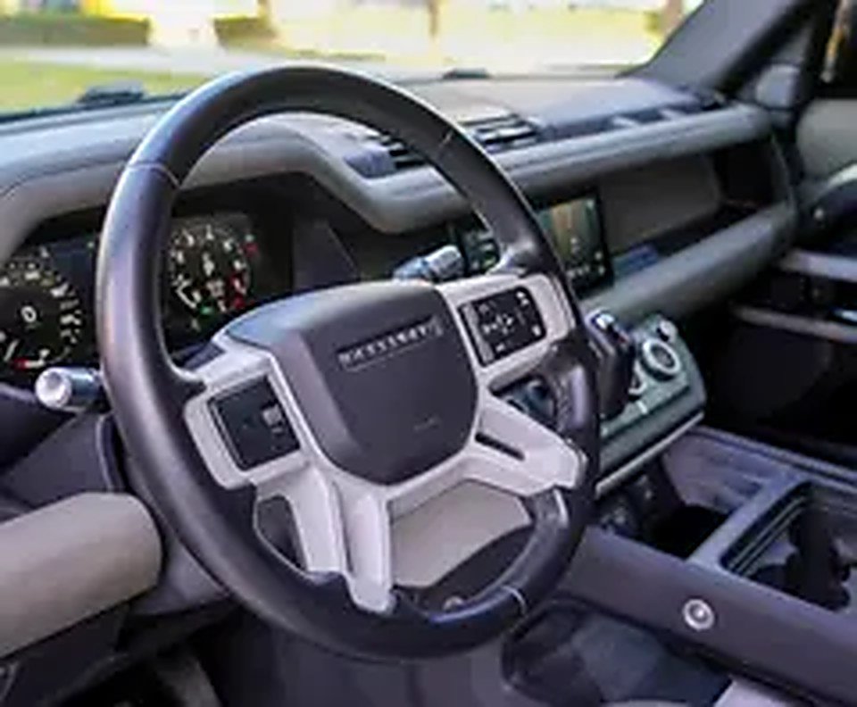 2020 Land Rover Defender for Rent in Dubai World Trade Centre (DWTC) photo 6