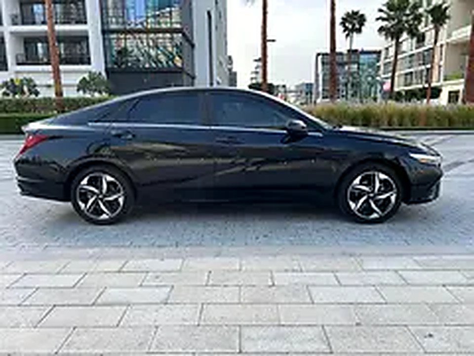 2023 Hyundai Elantra for Rent in Al Qusais 2 photo 4