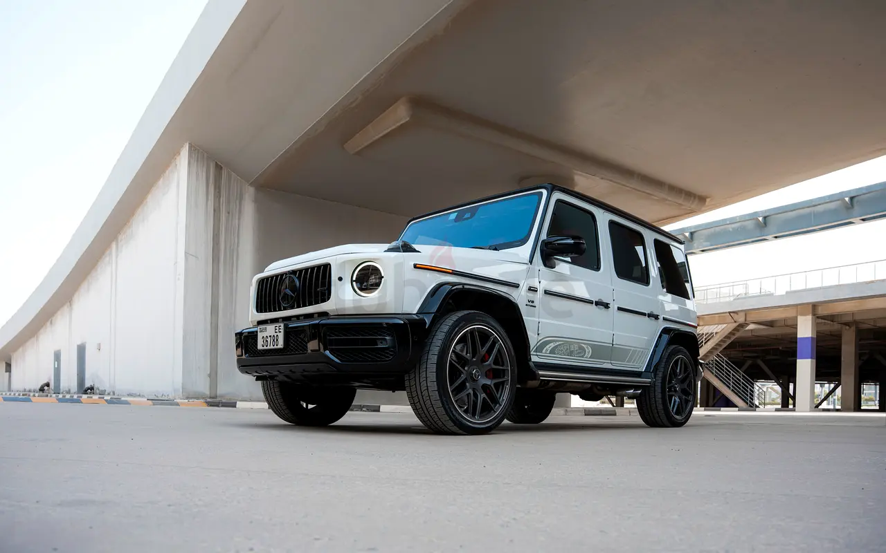 2024 Mercedes-Benz G-Class for Rent in Business Bay (White) photo 2