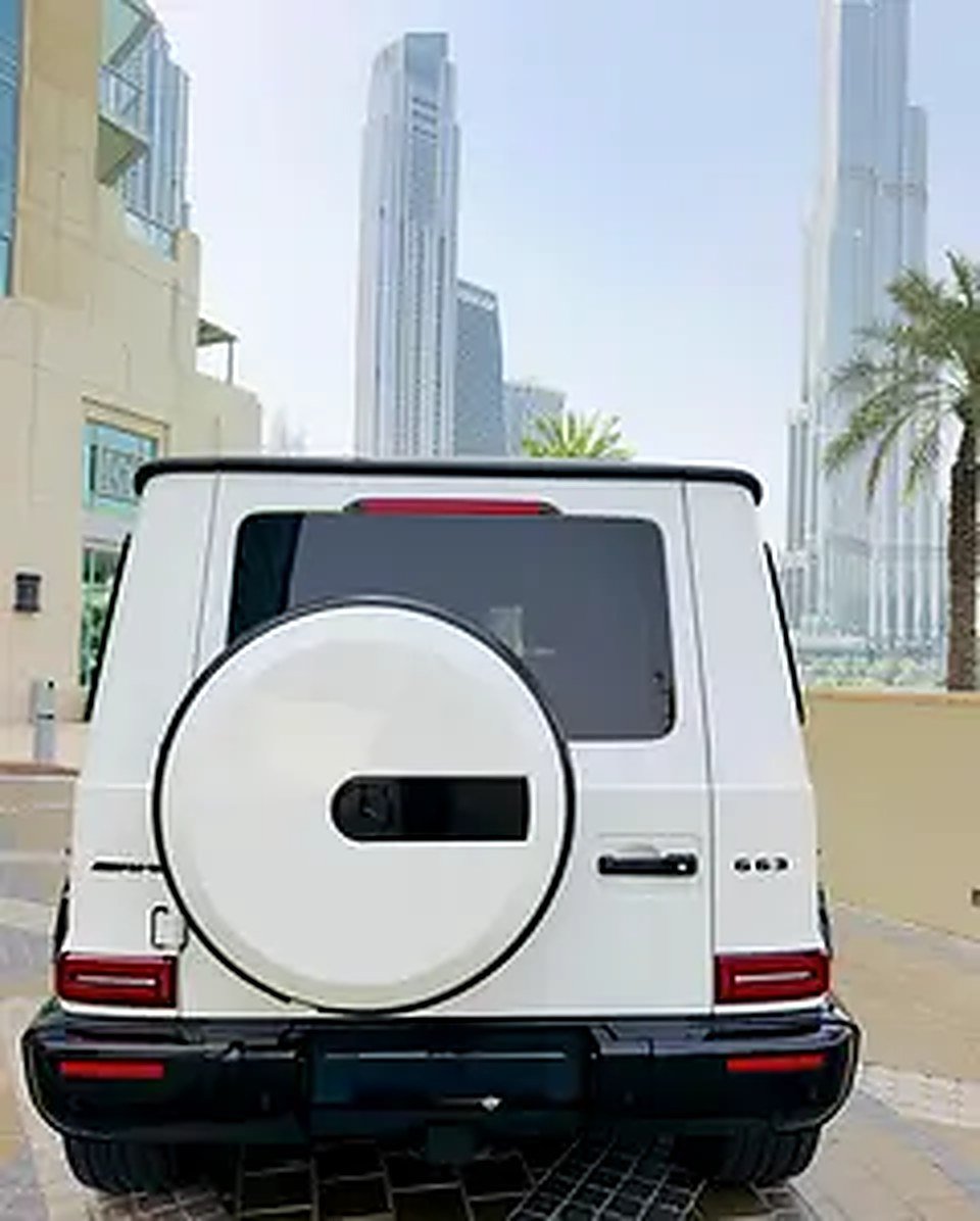 2024 Mercedes-Benz G-Class for Rent in Business Bay (White) photo 4