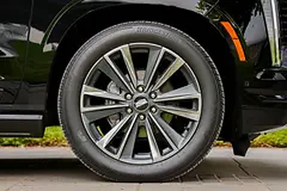 2025 Cadillac Escalade for Rent in Business Bay photo 4
