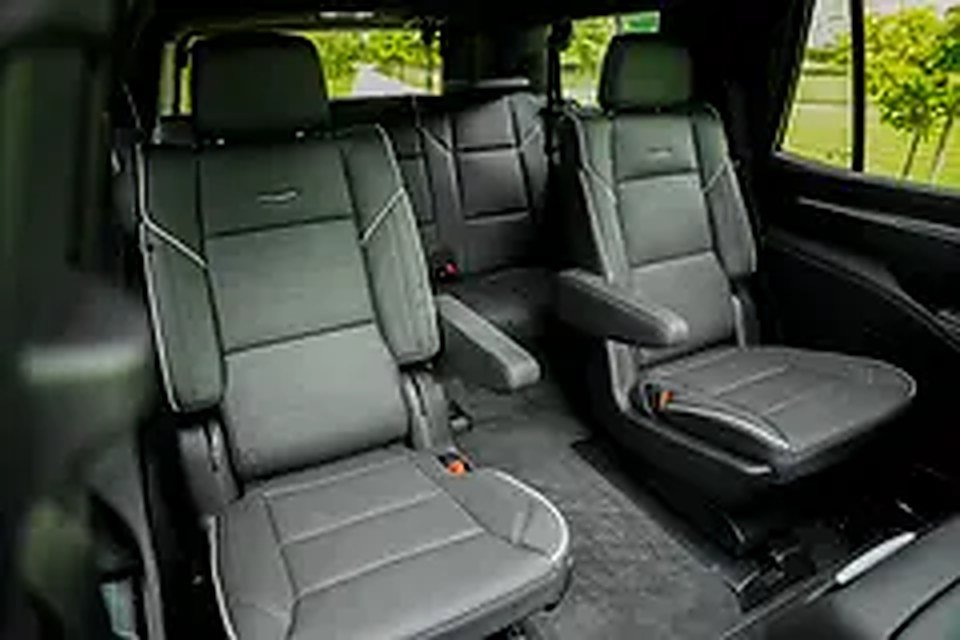 2025 Cadillac Escalade for Rent in Business Bay photo 5