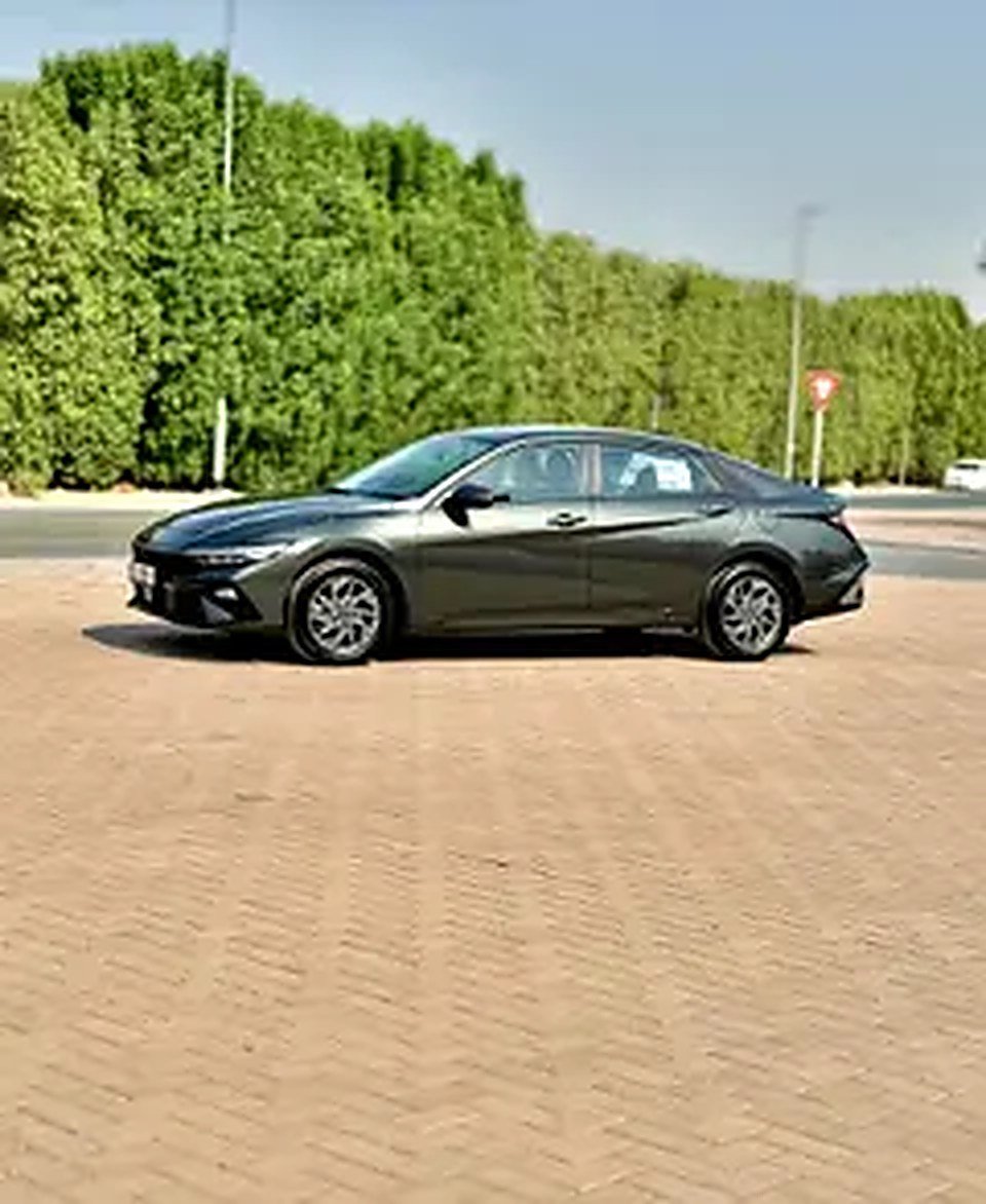 2025 Hyundai Elantra for Rent in JVC District 13 photo 4