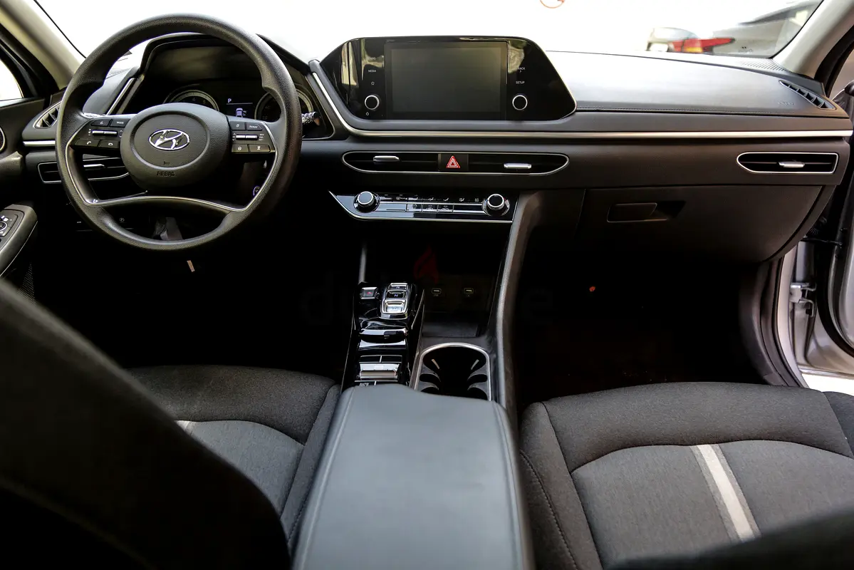 2021 Hyundai Sonata for Rent in JVC District 11 photo 6