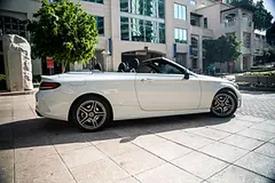 2022 Mercedes-Benz C-Class for Rent in Dubai Marina photo 4