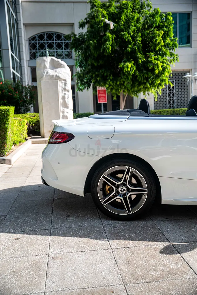 2022 Mercedes-Benz C-Class for Rent in Dubai Marina photo 8