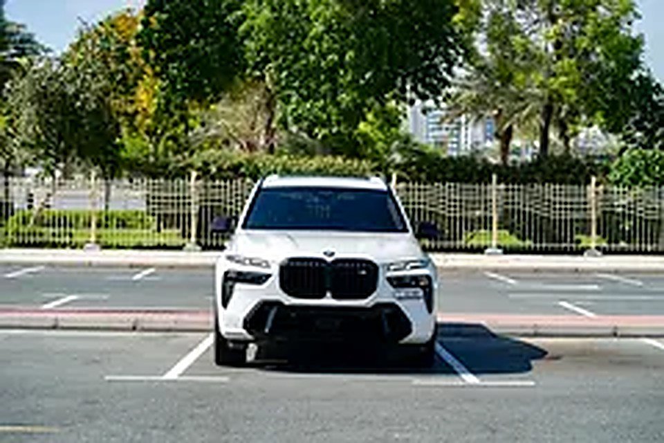 2025 BMW X7 for Rent in Al Barsha 1 photo 2