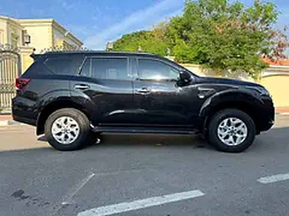 2025 Nissan Xterra for Rent in Al Karama photo 6
