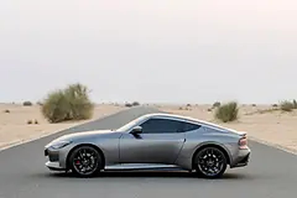 2024 Nissan Z for Rent in Nad Al Sheba 3 photo 4
