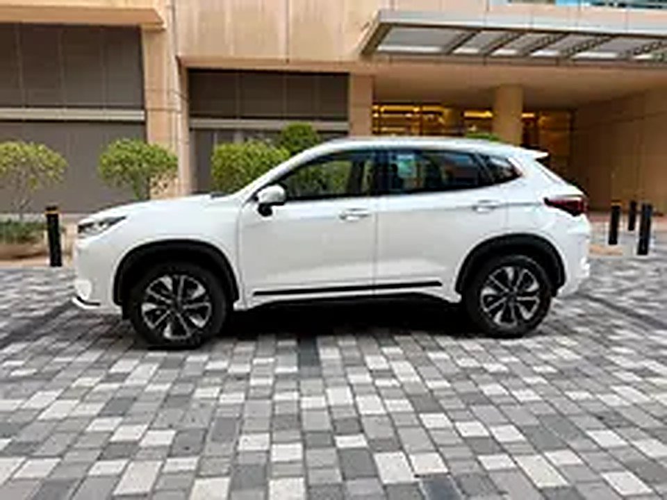 2026 Exeed LX for Rent in Business Bay (White) photo 3