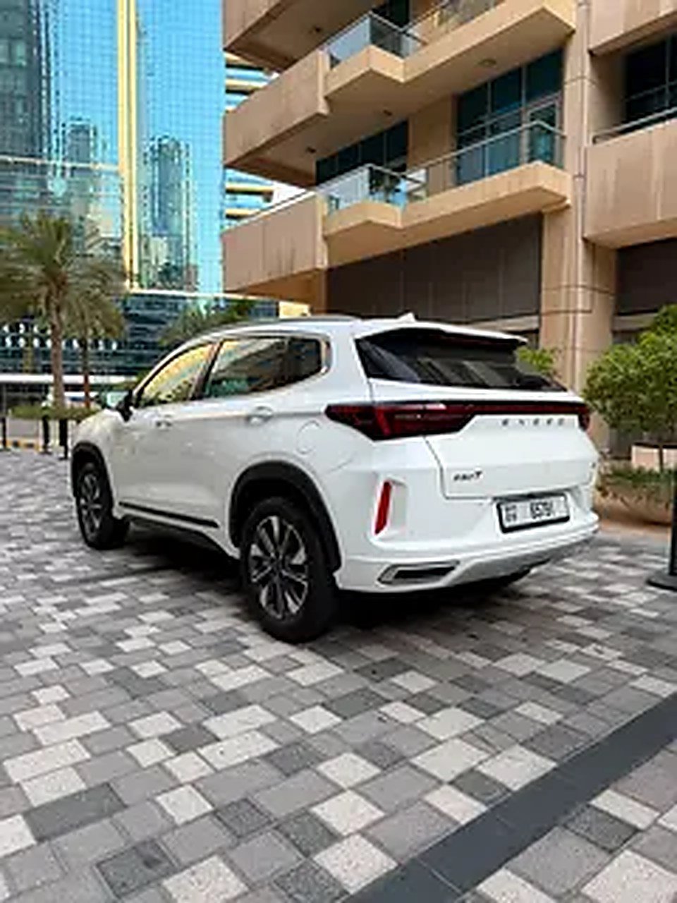 2026 Exeed LX for Rent in Business Bay (White) photo 6