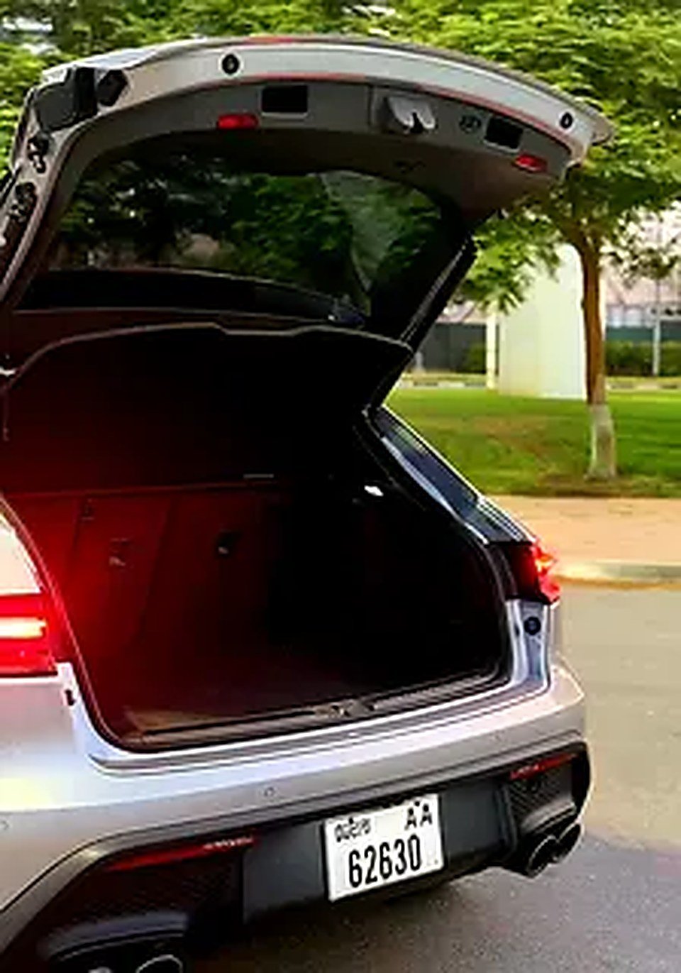2023 Porsche Macan for Rent in Al Garhoud photo 5