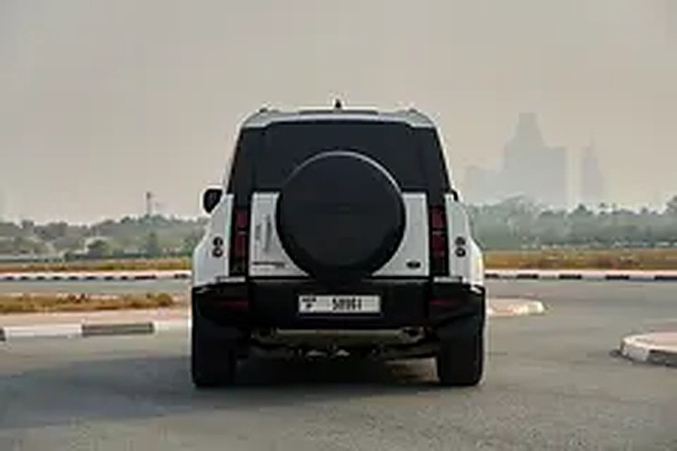 2023 Land Rover Defender for Rent in Al Sufouh 1 photo 5