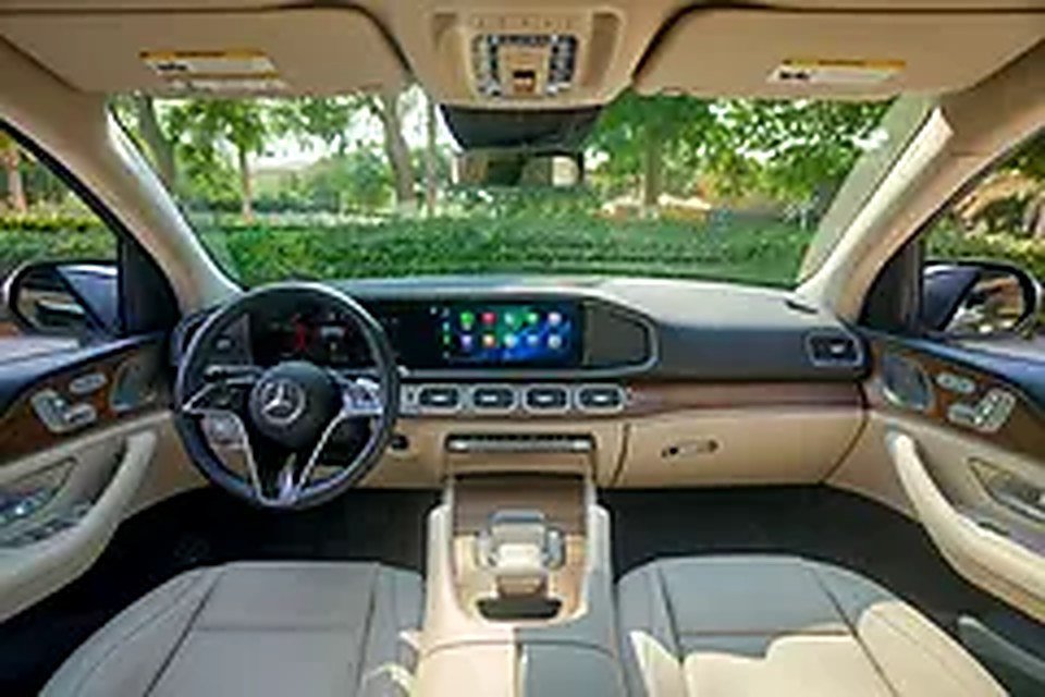 2025 Mercedes-Benz GLE-Class for Rent in Dubai Marina photo 6
