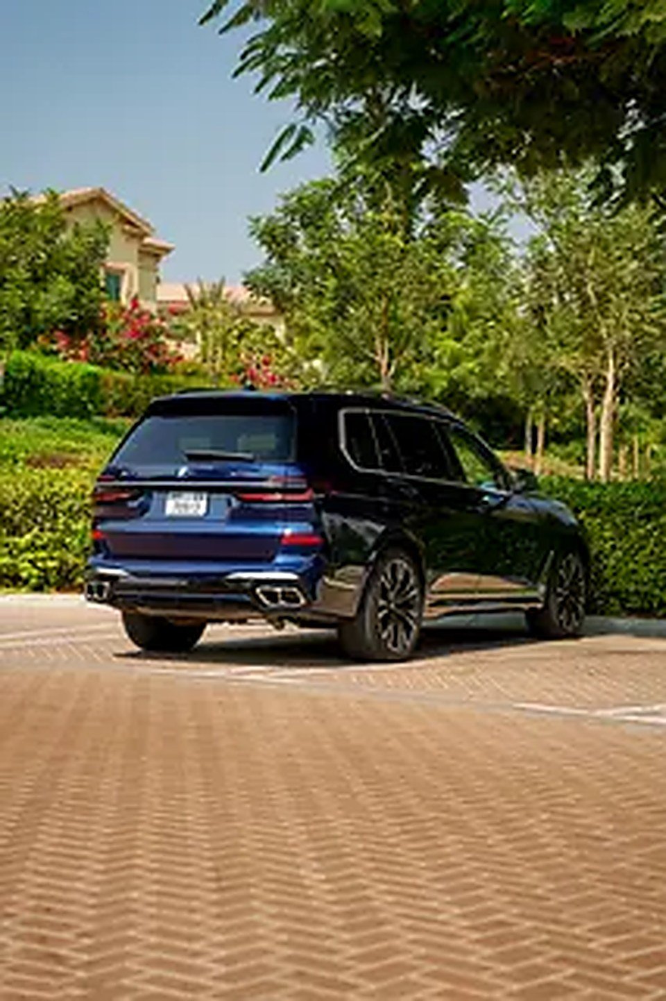 2024 BMW X7 for Rent in Palm Jumeirah photo 4